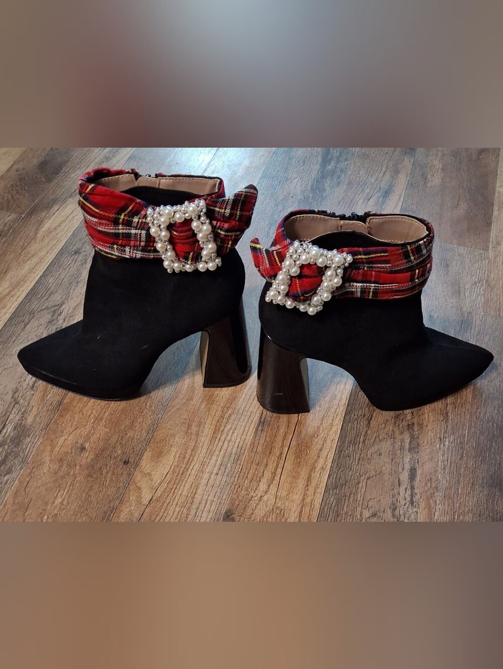 Betsey Johnson Idris Holiday Boots